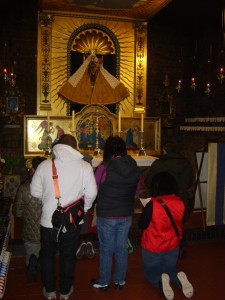 The Pilgrims pray at the heart of Walsingham - The Holy House